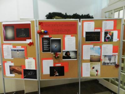 Słowo poetyckie w kadrze fotograficznym